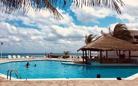 Brisas Sunset Apartment